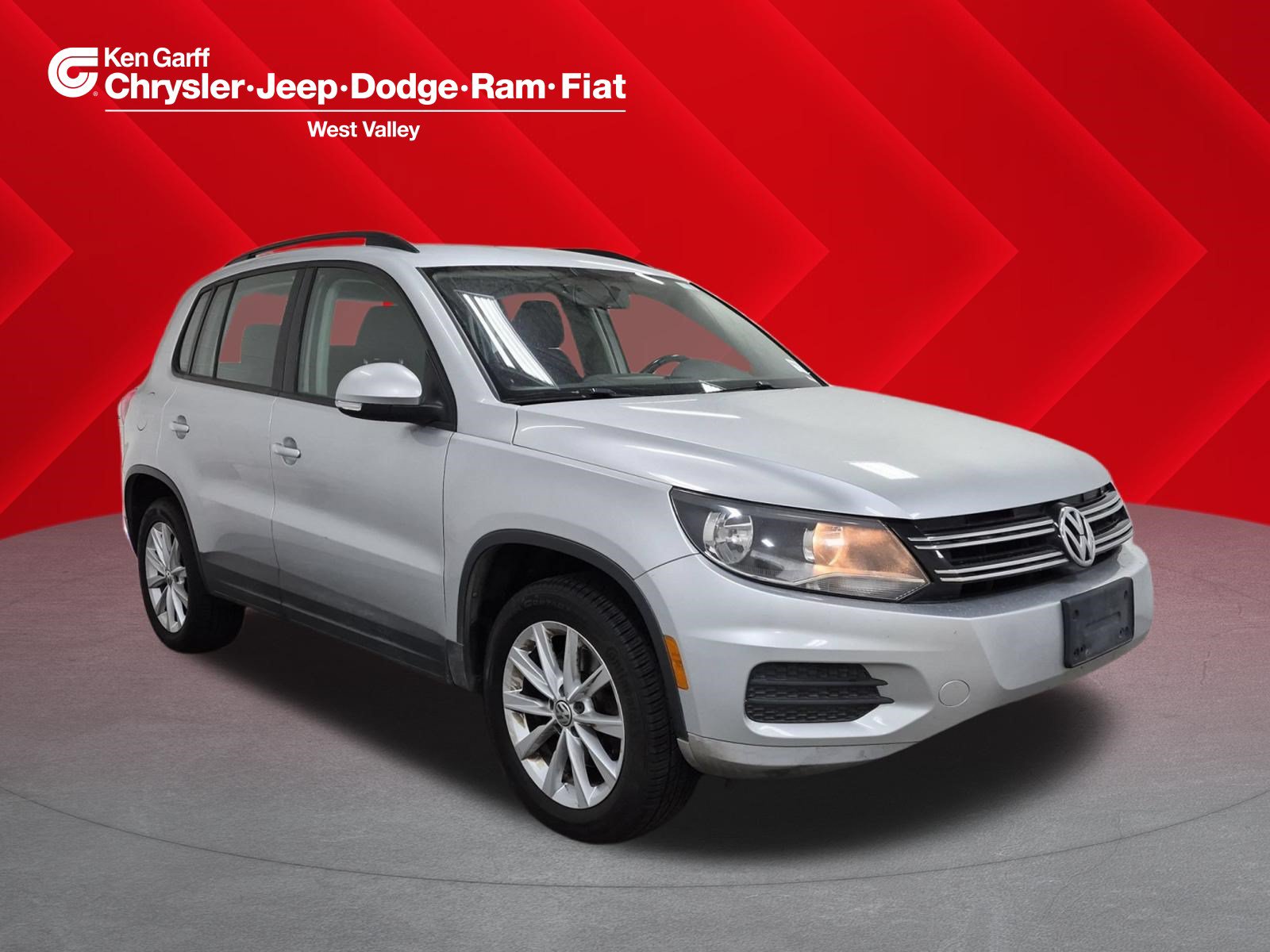 Used 2017 Volkswagen Tiguan Limited w/ Premium Package AWD/4WD image 1