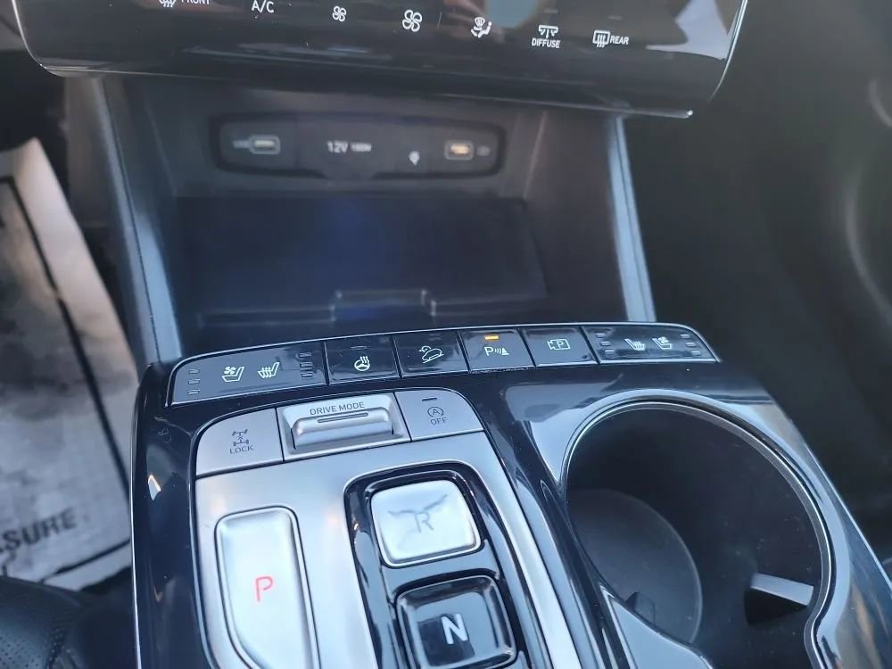 Used 2022 Hyundai Tucson Limited image 18