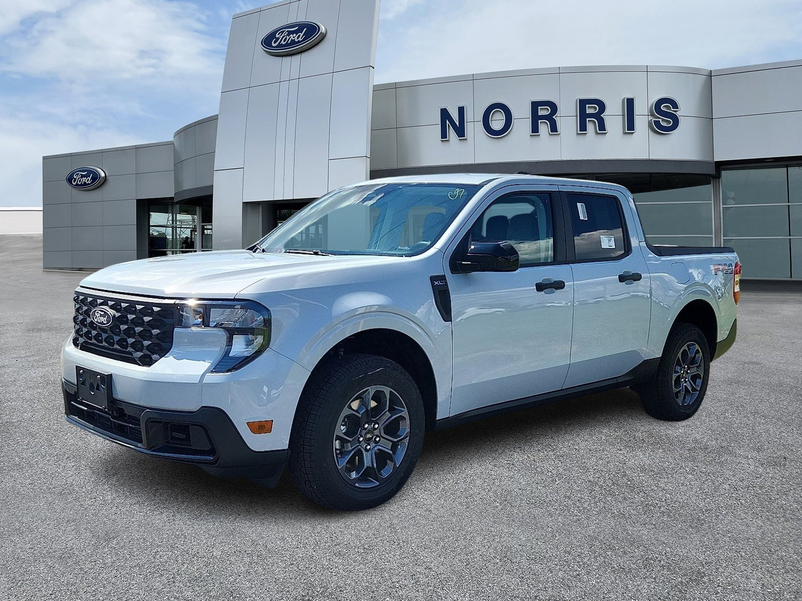 New 2025 Ford Maverick XLT w/ XLT Luxury Package image 2