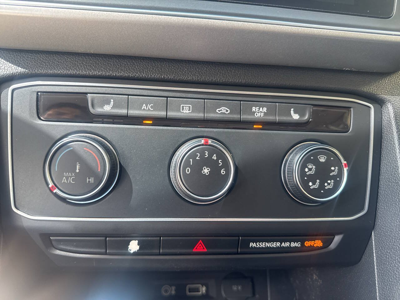 Used 2018 Volkswagen Atlas SE AWD/4WD image 25