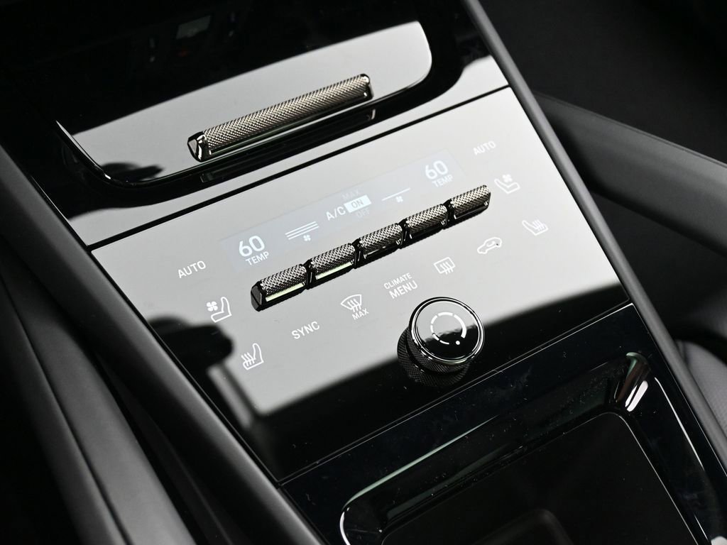New 2026 Porsche Cayenne Turbo AWD/4WD image 23