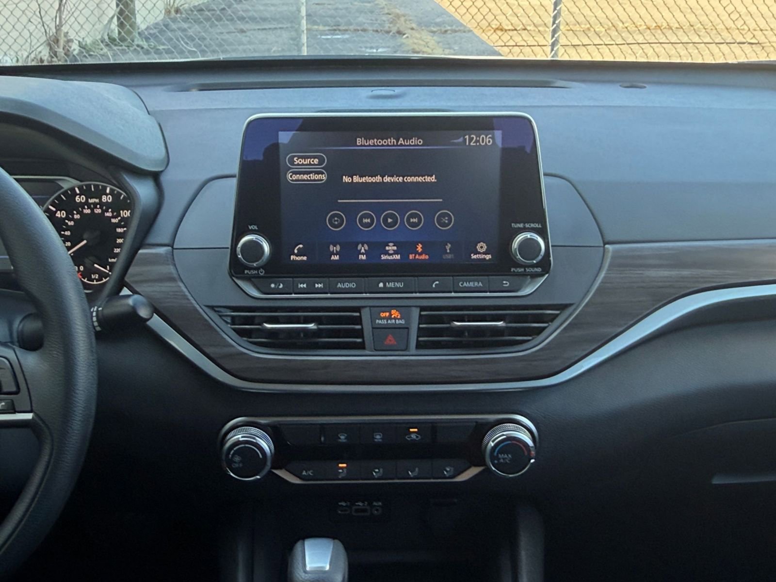 Used 2025 Nissan Altima 2.5 SV FWD image 20