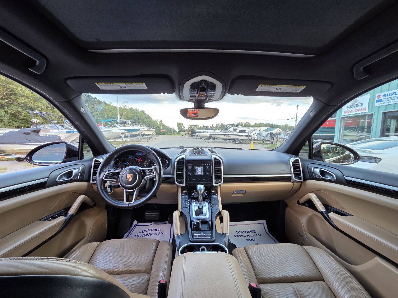 Used 2016 Porsche Cayenne AWD/4WD image 17
