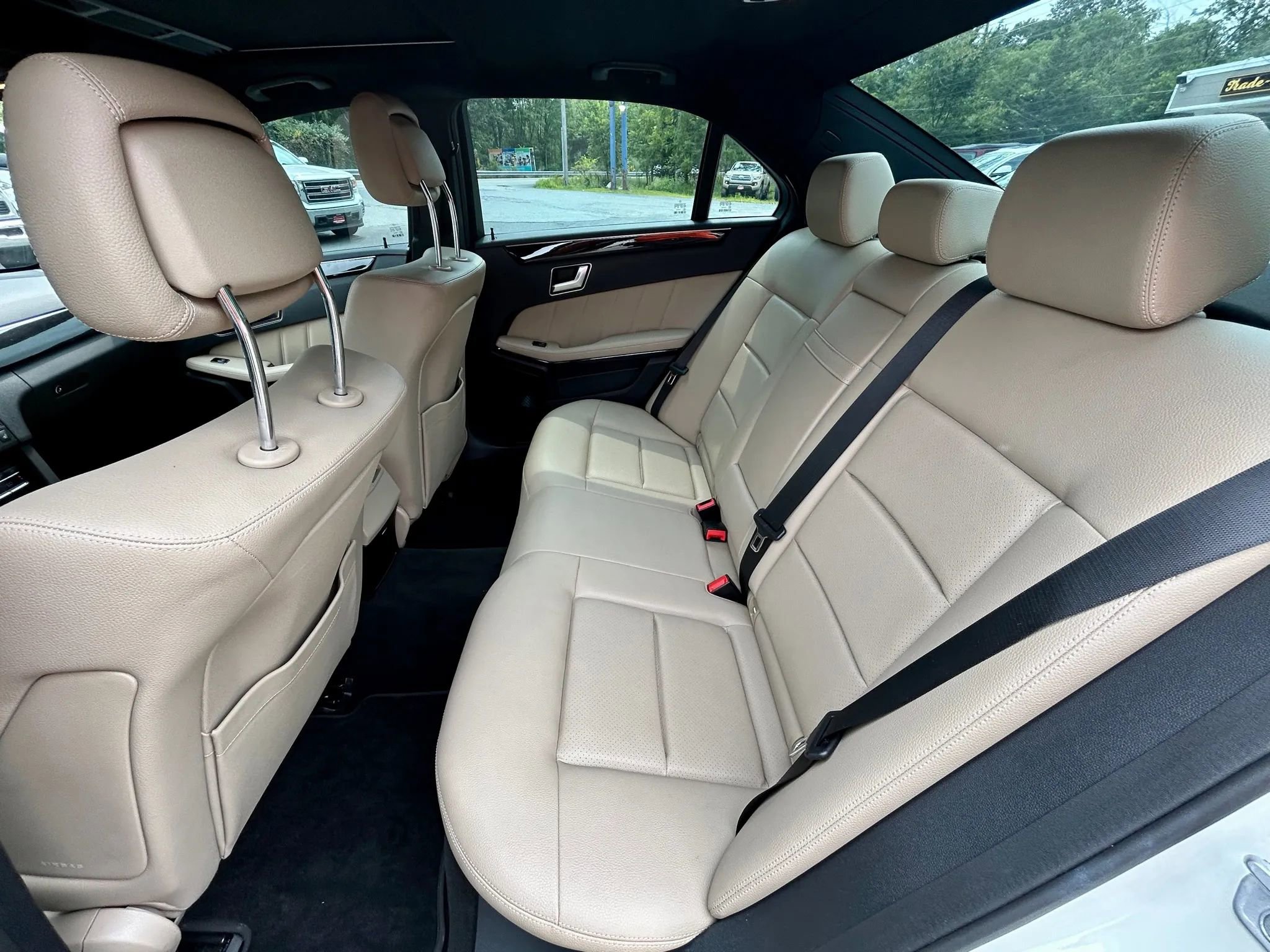 Used 2012 Mercedes-Benz E 350 BlueTEC Sedan image 14