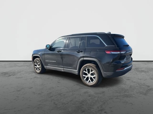 Used 2025 Jeep Grand Cherokee Limited image 7