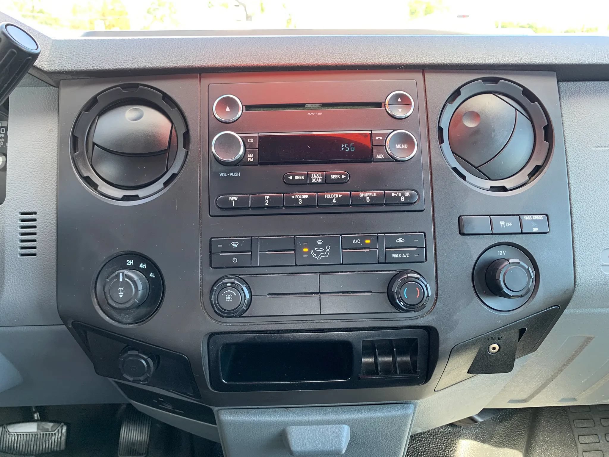 Used 2015 Ford F250 XL AWD/4WD image 14