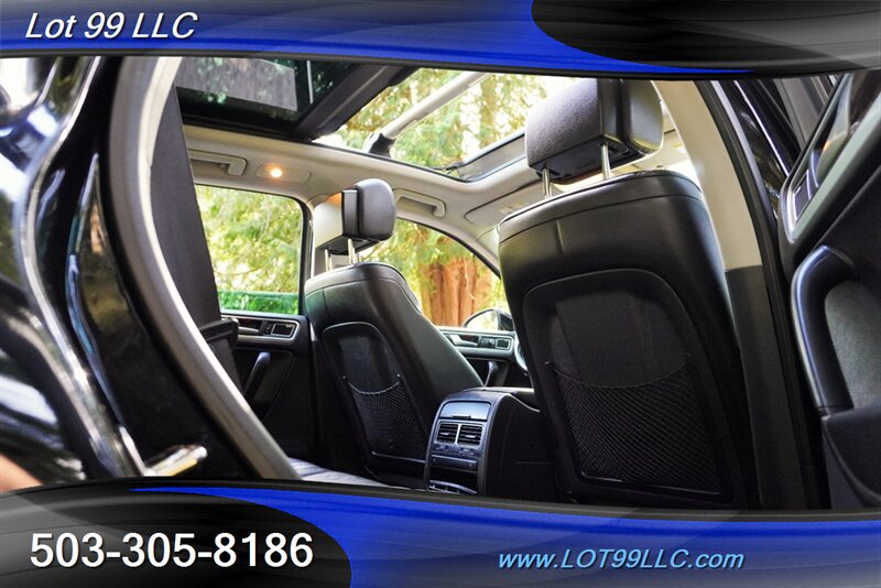 Used 2013 Volkswagen Touareg Executive AWD/4WD image 16