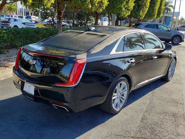 Used 2019 Cadillac XTS Luxury image 3