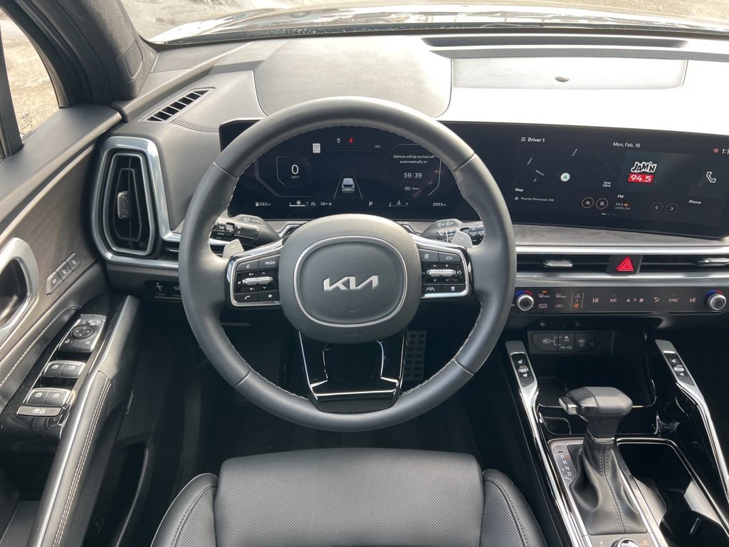 Certified 2025 Kia Sorento SX Prestige image 23