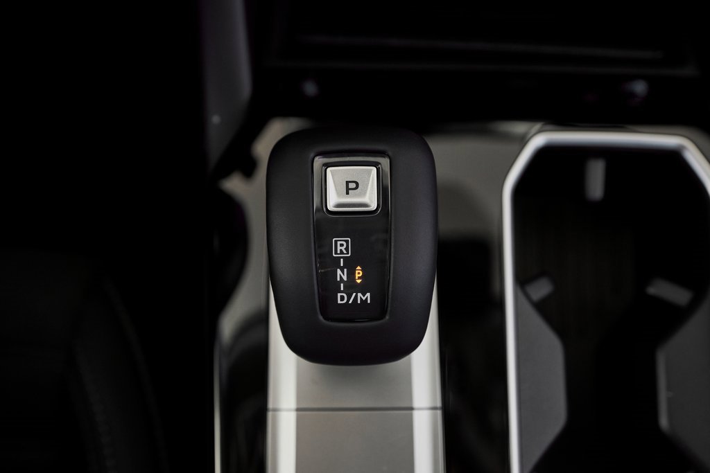 New 2025 Mitsubishi Outlander SE image 44