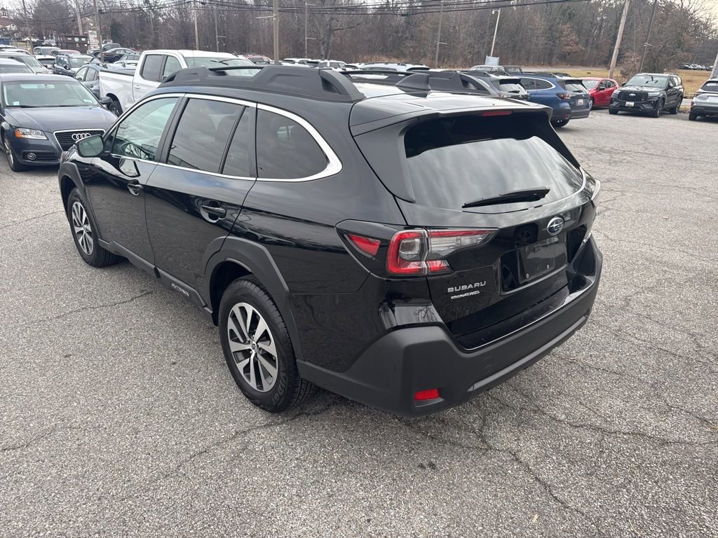 Certified 2025 Subaru Outback Premium image 5