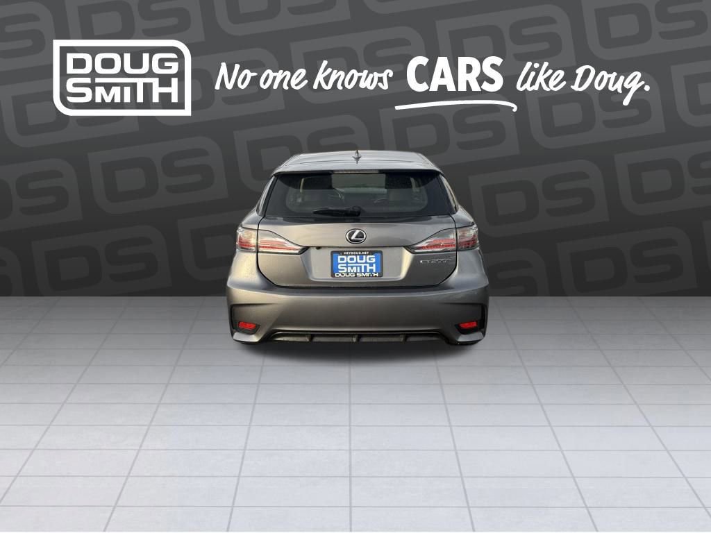 Used 2017 Lexus CT 200h w/ Seat Comfort Package image 4