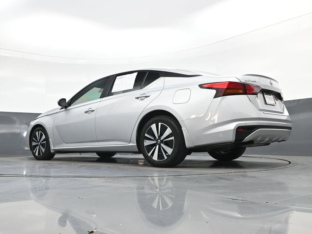 Used 2022 Nissan Altima 2.5 SV FWD image 39