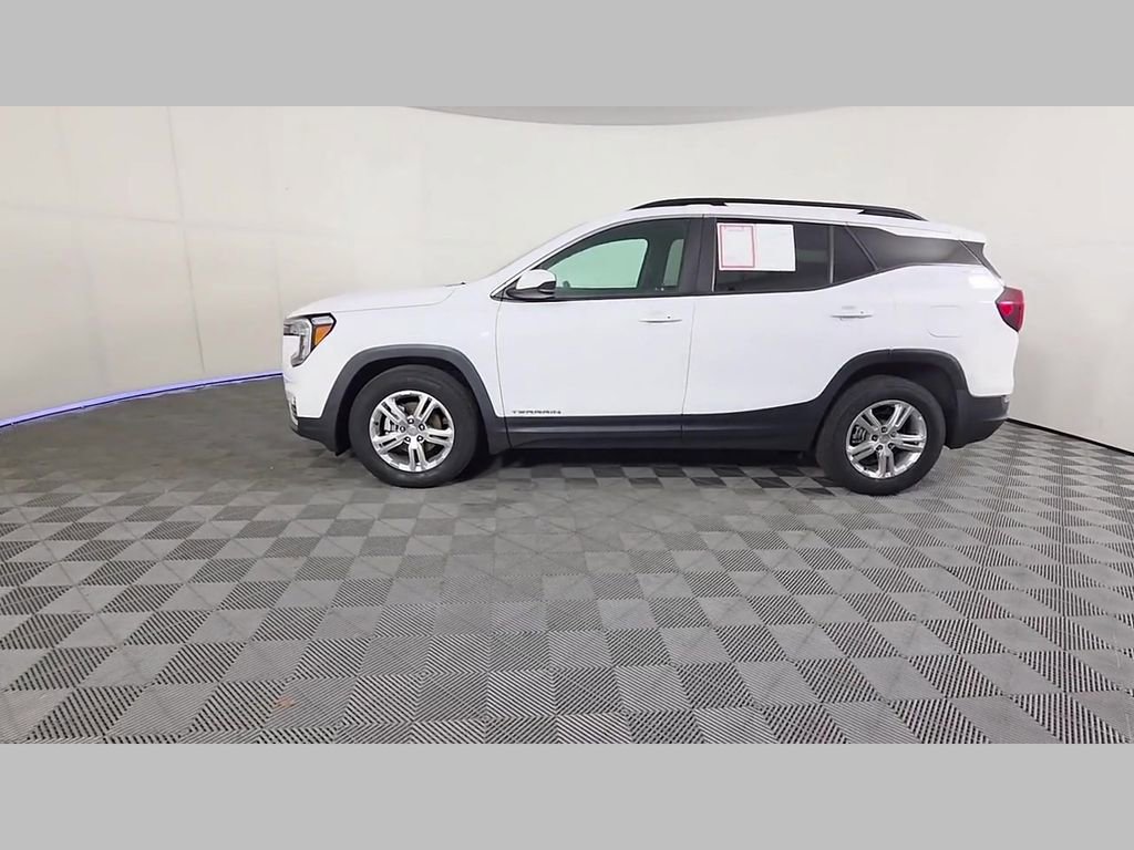 Used 2022 GMC Terrain SLE w/ Driver Convenience Package FWD image 47