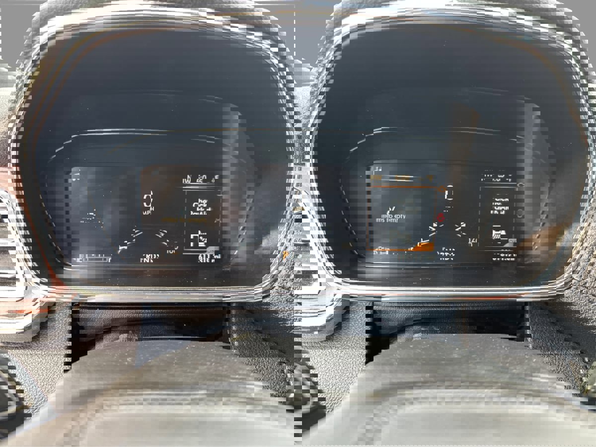 Used 2020 Lincoln Continental FWD image 39