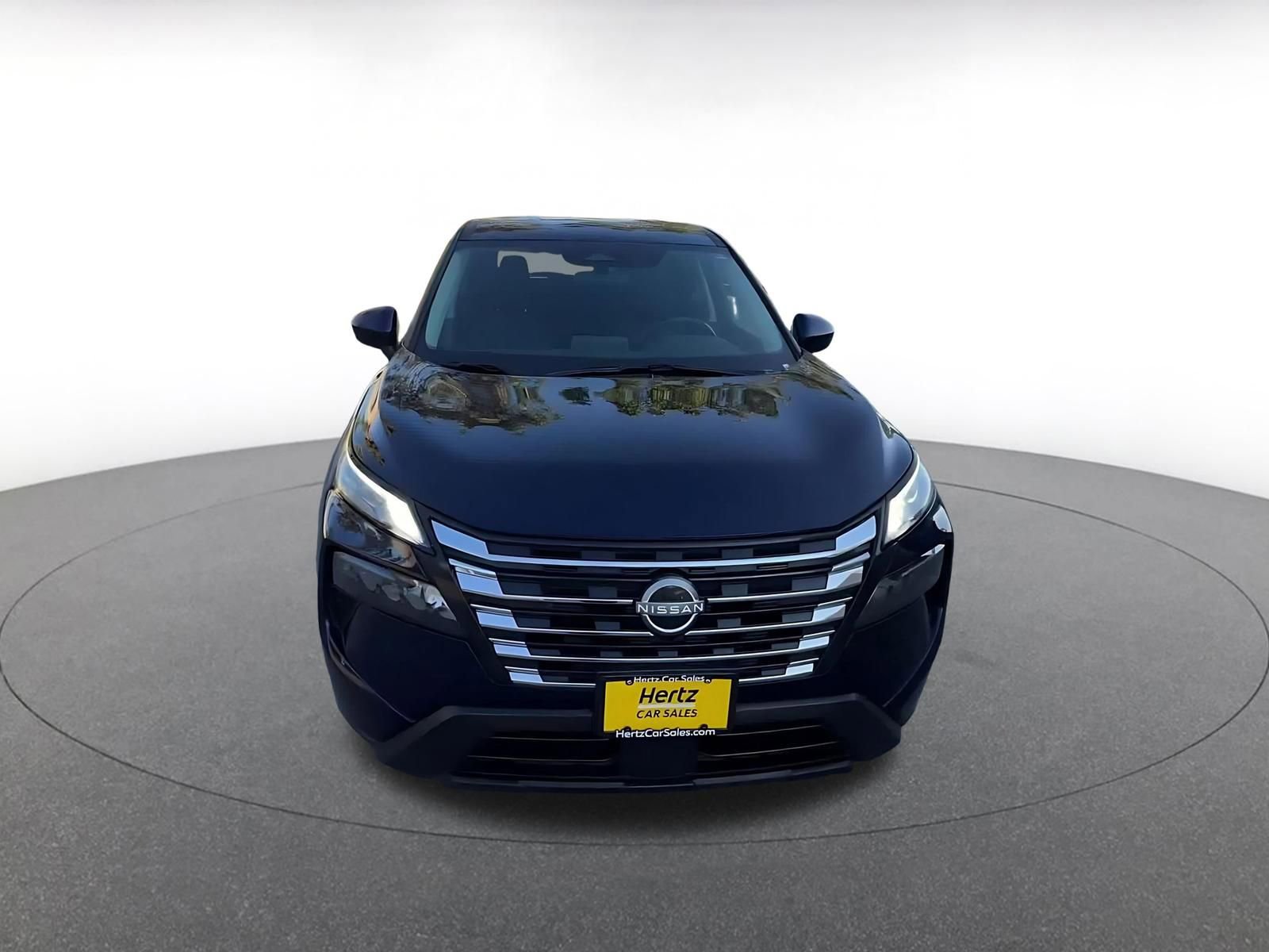 Used 2025 Nissan Rogue SV FWD image 4