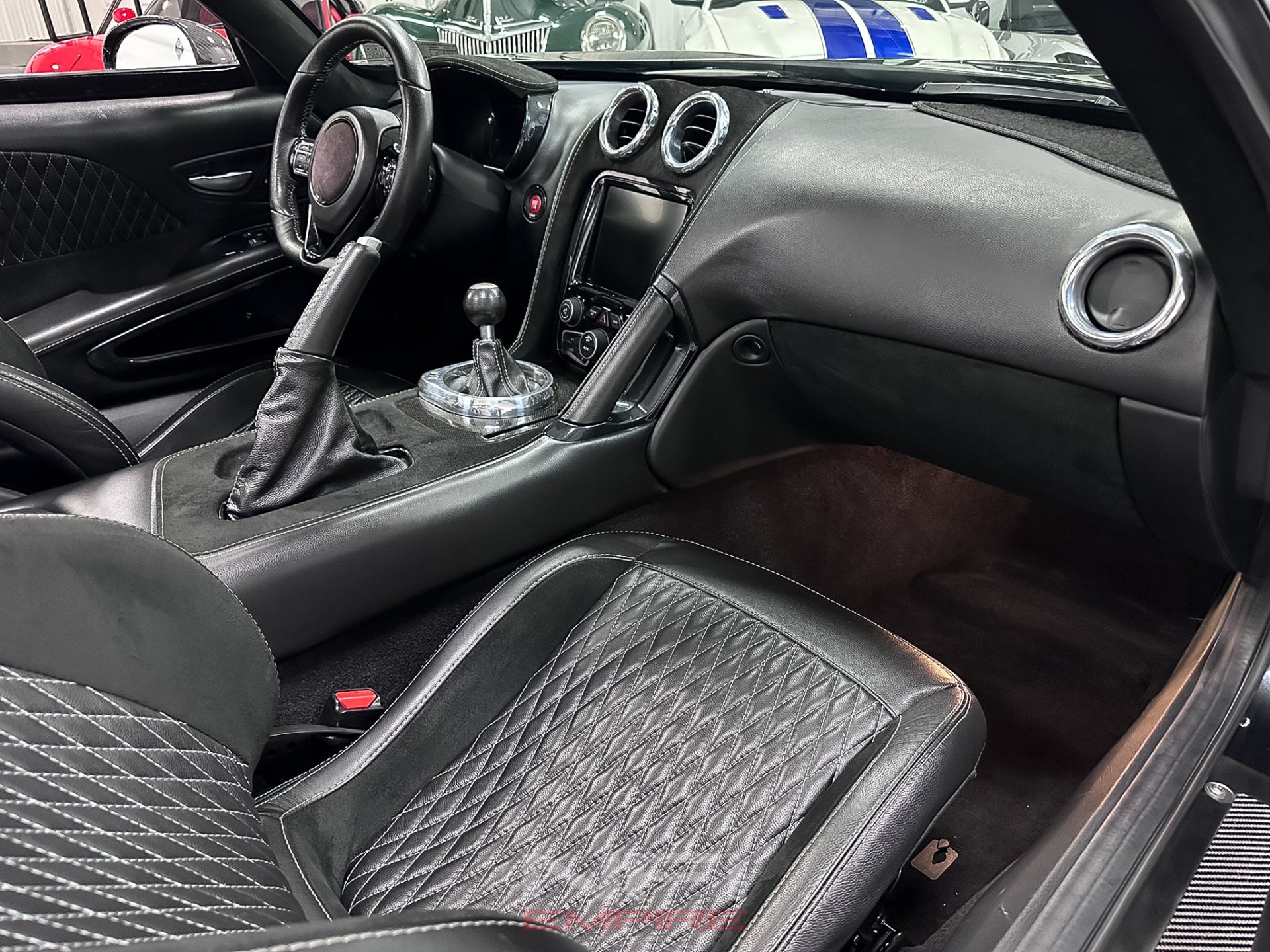 Used 2014 SRT Viper GTS w/ GTS Laguna Interior Package RWD image 43