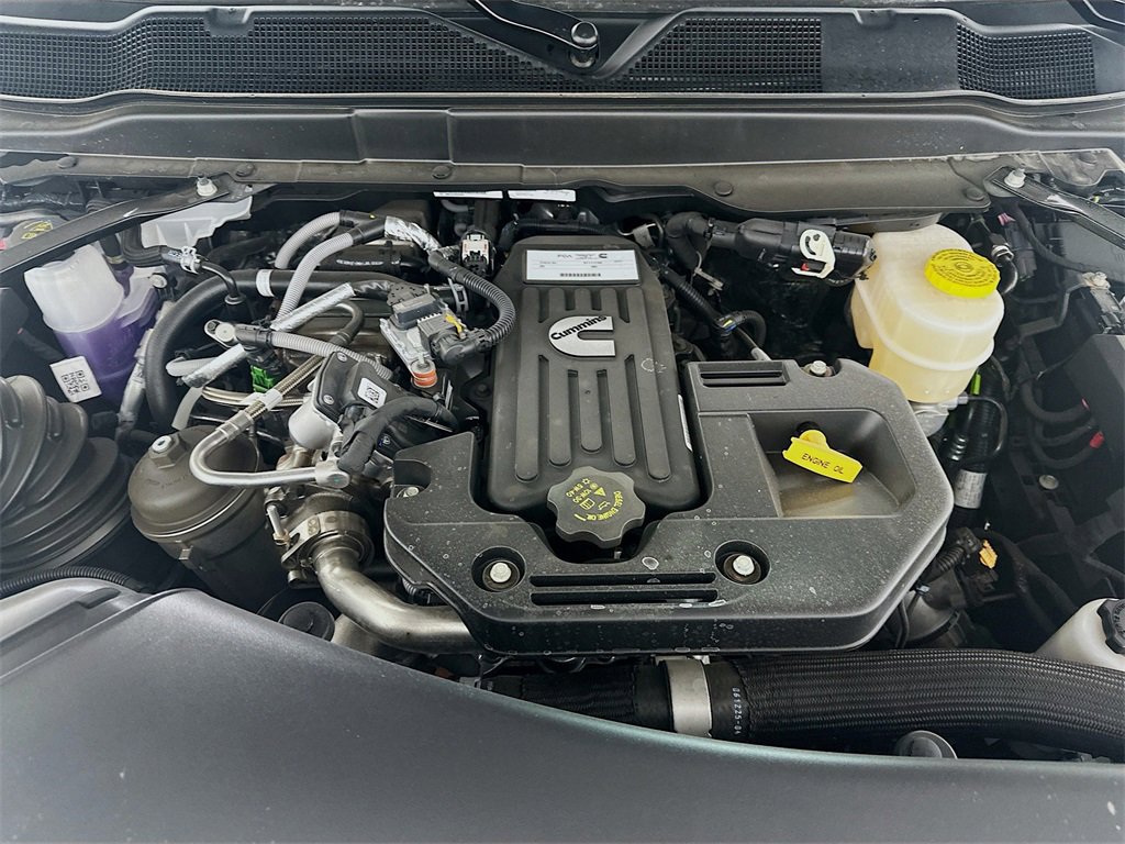 New 2025 RAM 3500 Limited image 18