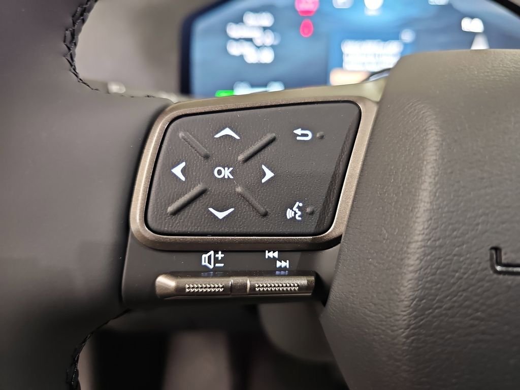 New 2026 Lexus ES 500e AWD/4WD image 17