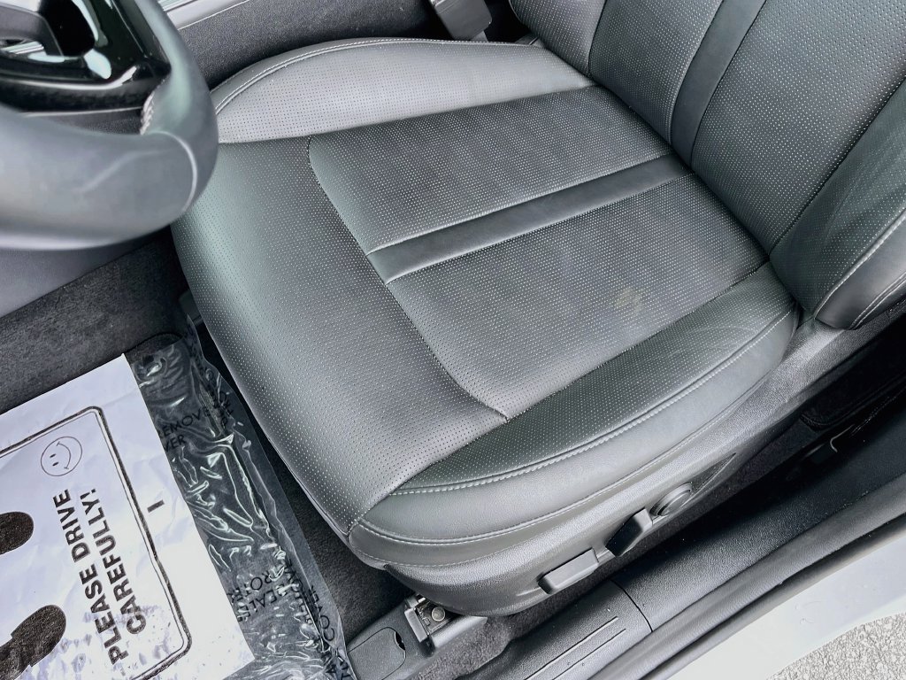 Used 2025 Kia Sorento EX w/ Panoramic Sunroof Package FWD image 19