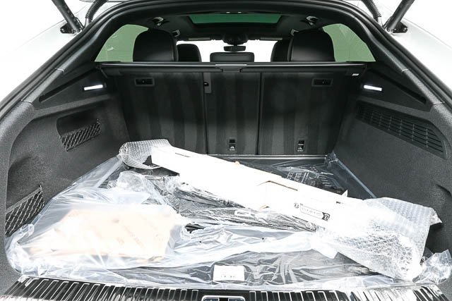 New 2025 Audi Q8 Premium image 26