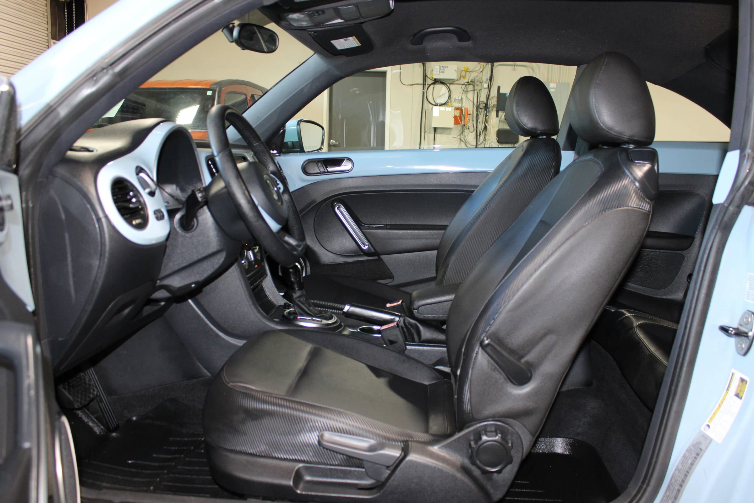Used 2012 Volkswagen Beetle 2.5 FWD image 8