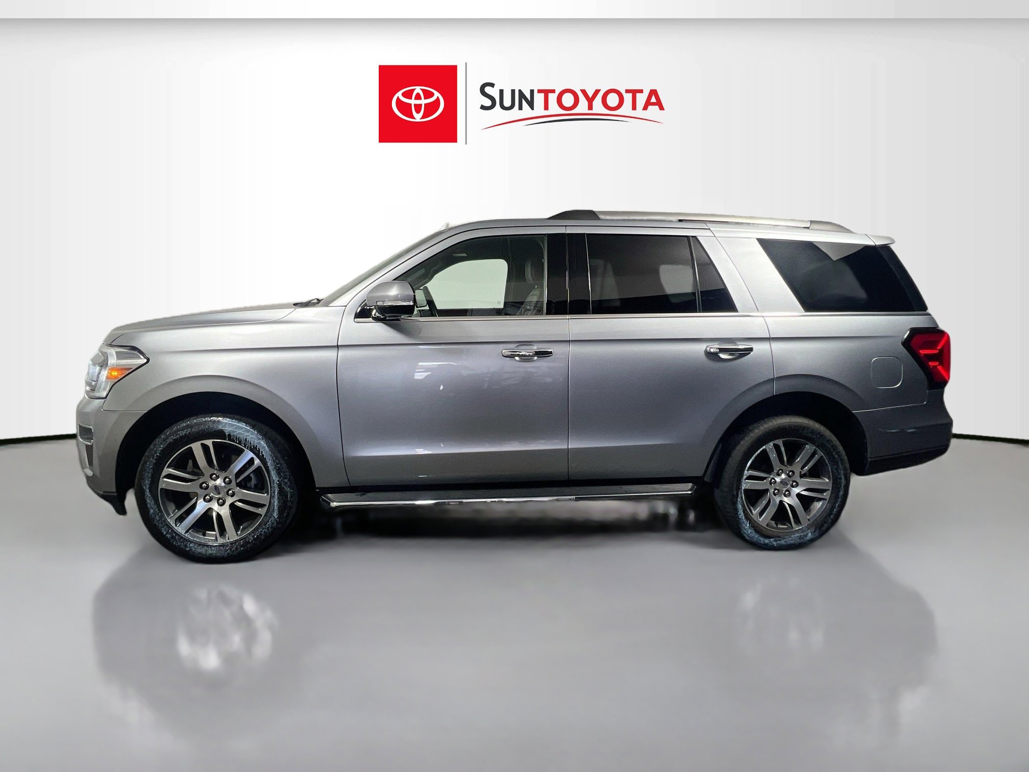 Used 2023 Ford Expedition Limited RWD image 7