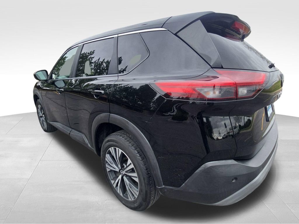 Used 2023 Nissan Rogue SV image 18