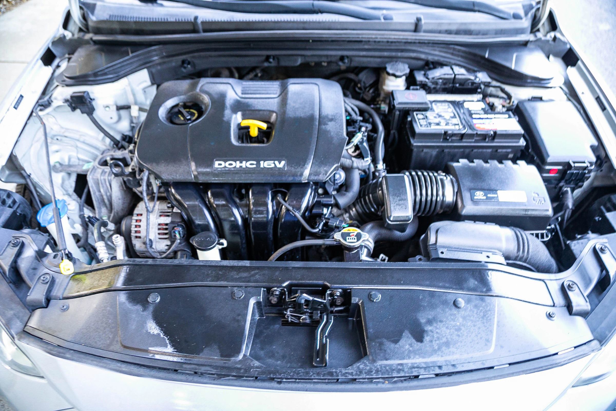Used 2017 Hyundai Elantra SE image 31
