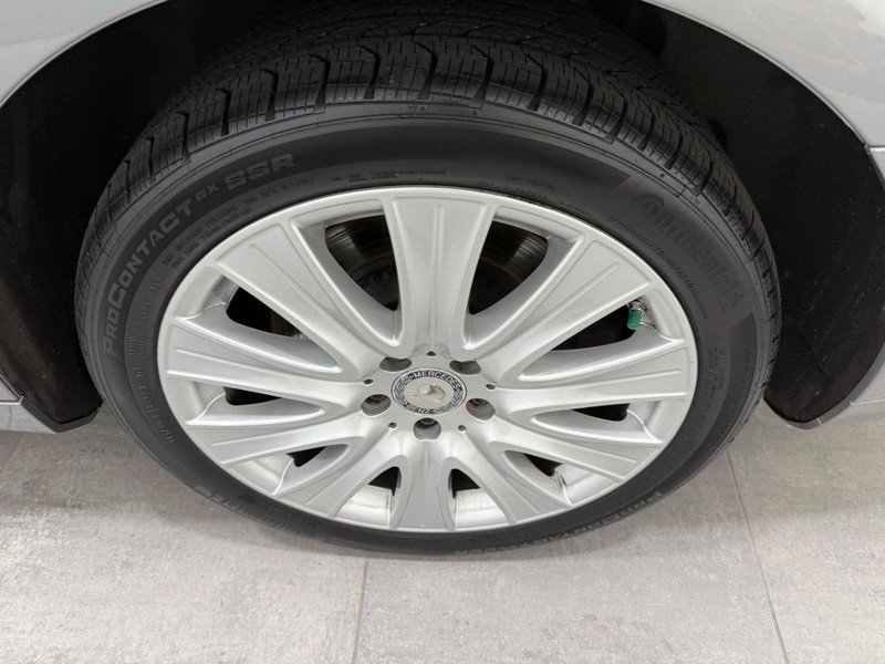Used 2015 Mercedes-Benz S 550 4MATIC Sedan image 5