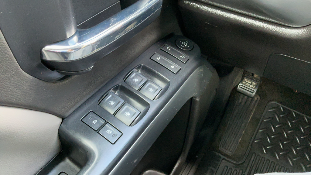 Used 2014 Chevrolet Silverado 1500 LT w/ Texas Edition, 1LT Trim RWD image 14