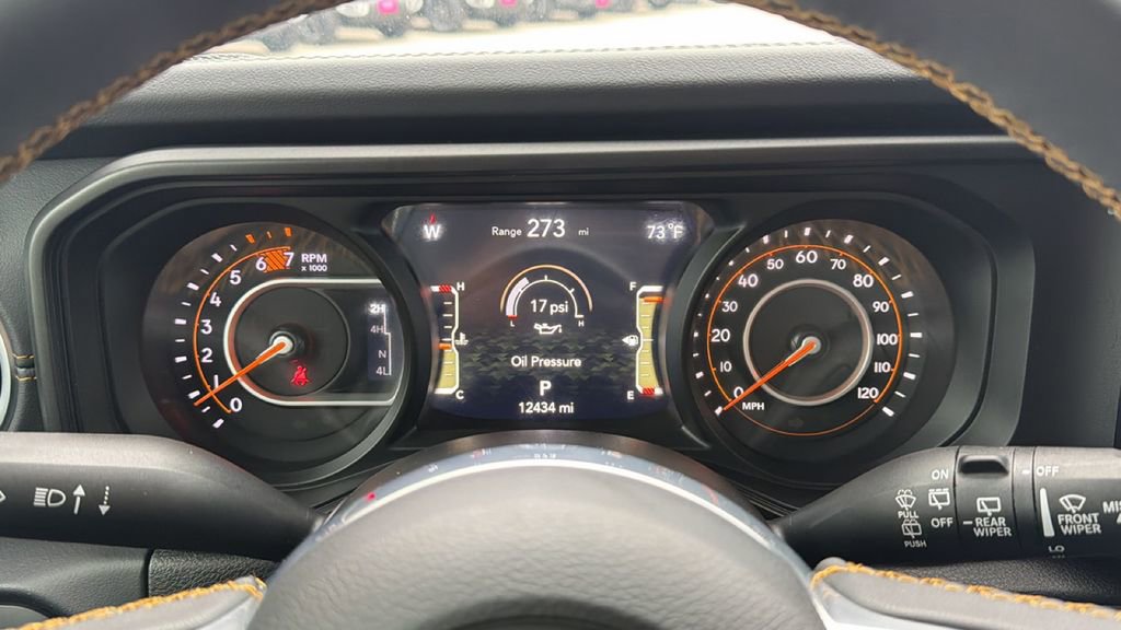 Used 2024 Jeep Wrangler Unlimited Sahara w/ Safety Group AWD/4WD image 17