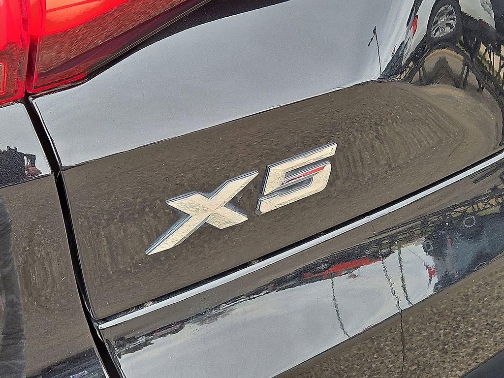 Used 2023 BMW X5 xDrive40i w/ M Sport Package image 14