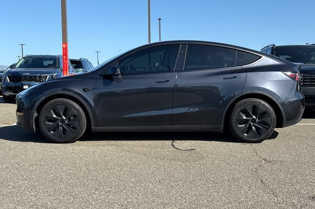 Used 2024 Tesla Model Y Long Range AWD/4WD image 10