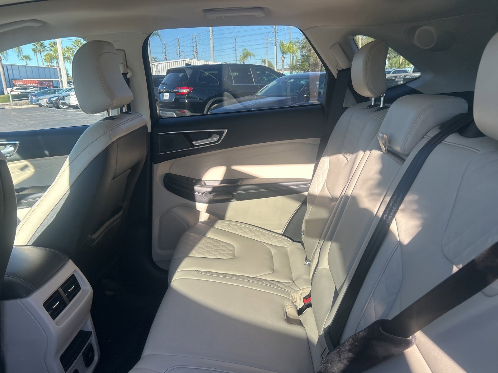 Used 2023 Ford Edge Titanium image 9