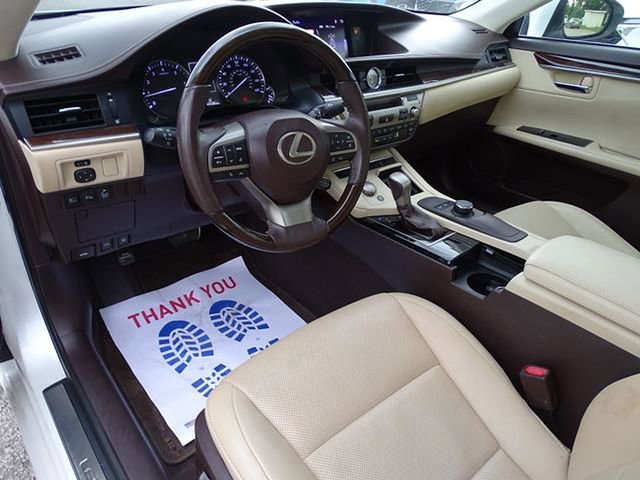 Used 2018 Lexus ES 350 w/ Premier Package image 23