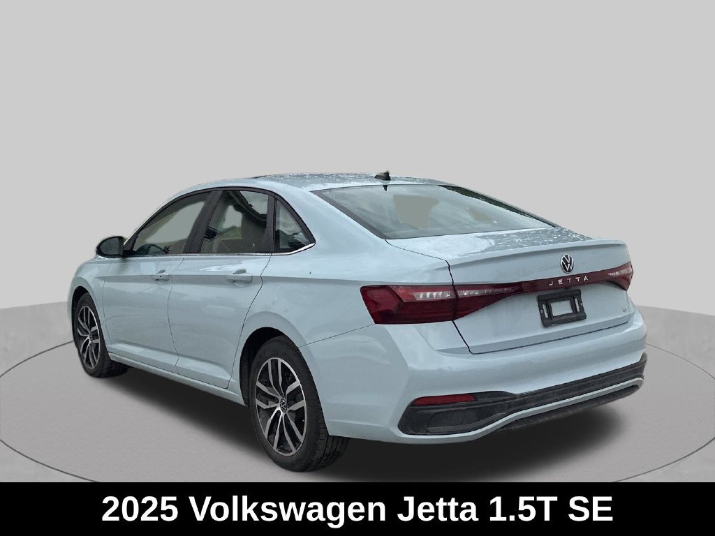 Used 2025 Volkswagen Jetta SE w/ Sunroof Package FWD image 3