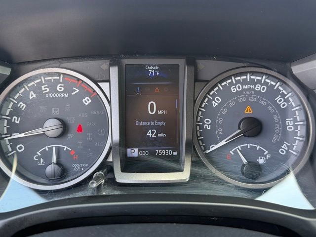 Used 2021 Toyota Tacoma TRD Off-Road image 14