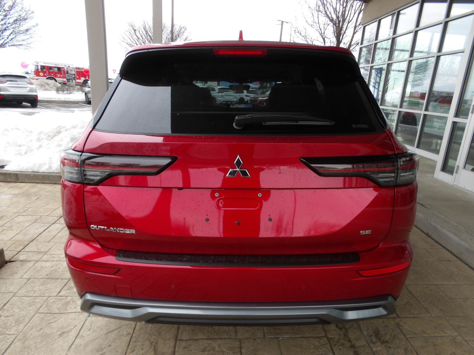 New 2026 Mitsubishi Outlander SE AWD/4WD image 6