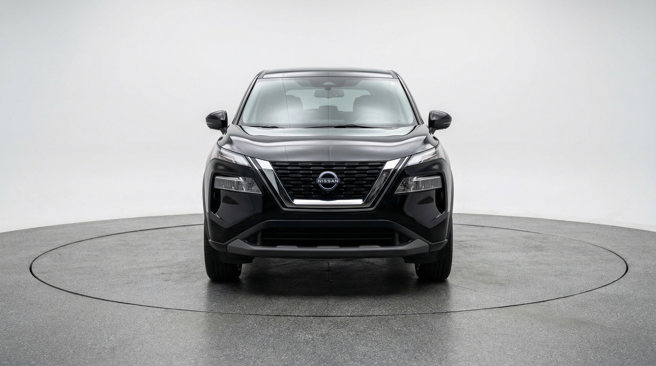 Used 2025 Nissan Rogue SV image 2
