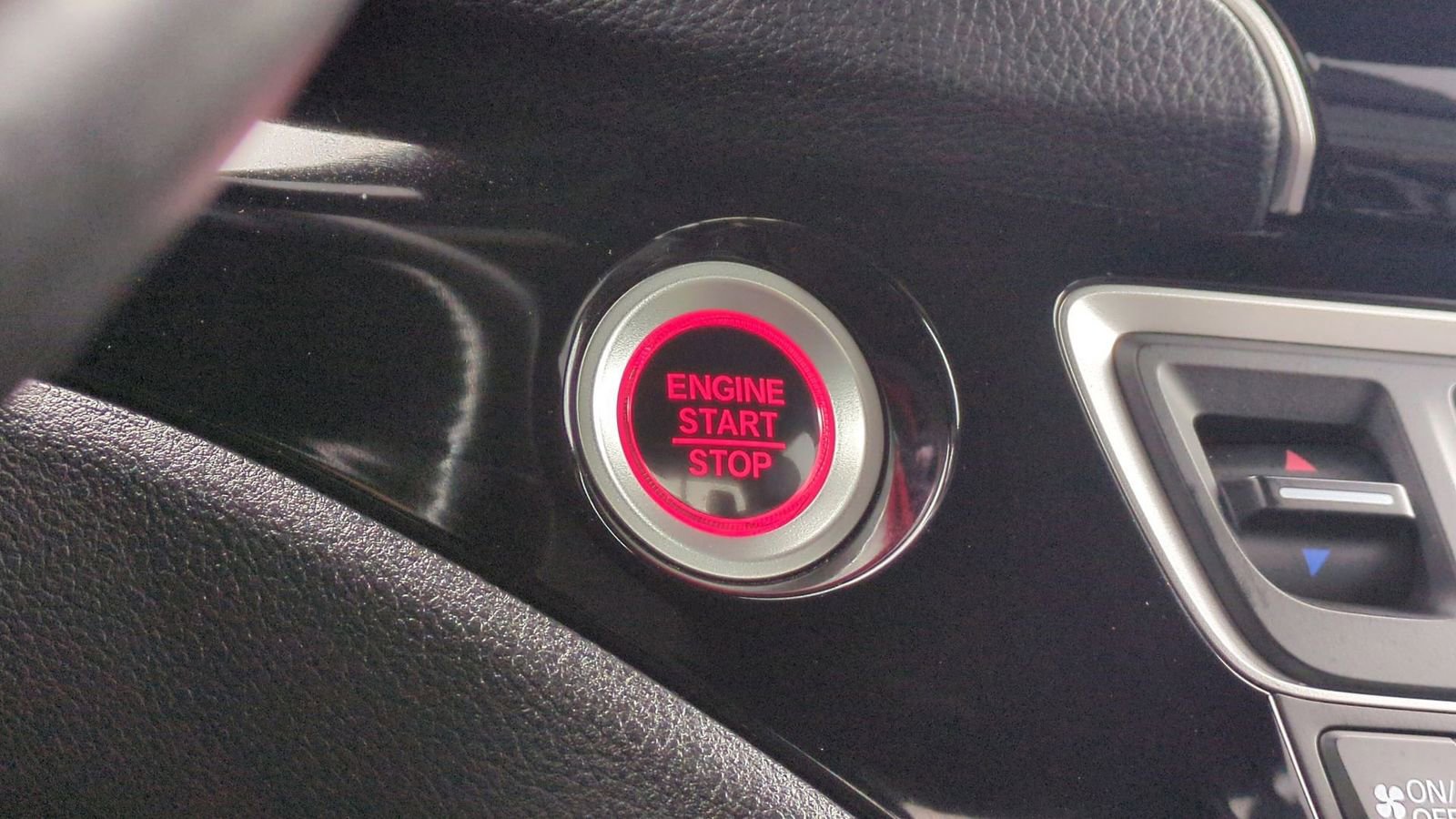 Used 2023 Honda Ridgeline Black Edition image 27