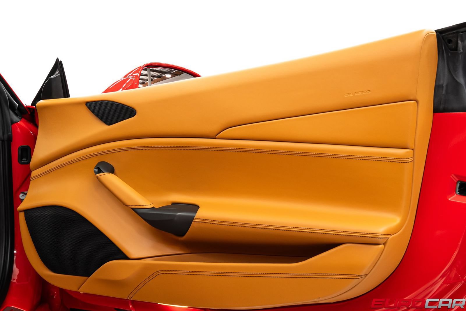 Used 2019 Ferrari 488 GTB RWD image 27