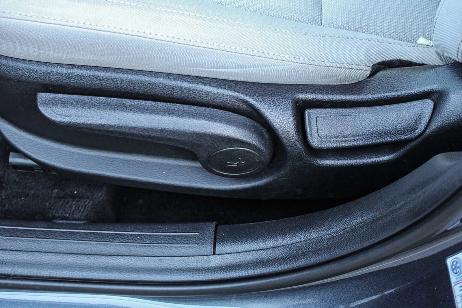 Used 2023 Kia Forte LXS w/ LXS Technology Package image 18