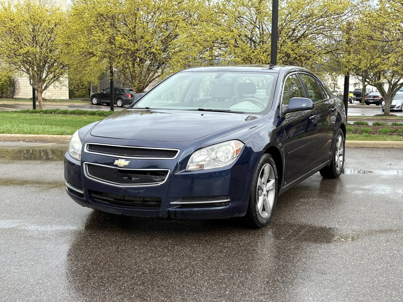 Used 2009 Chevrolet Malibu LT w/ Premium Audio Package FWD image 4