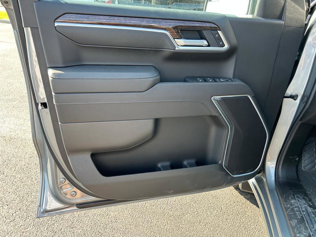 New 2026 GMC Sierra 1500 Elevation image 5