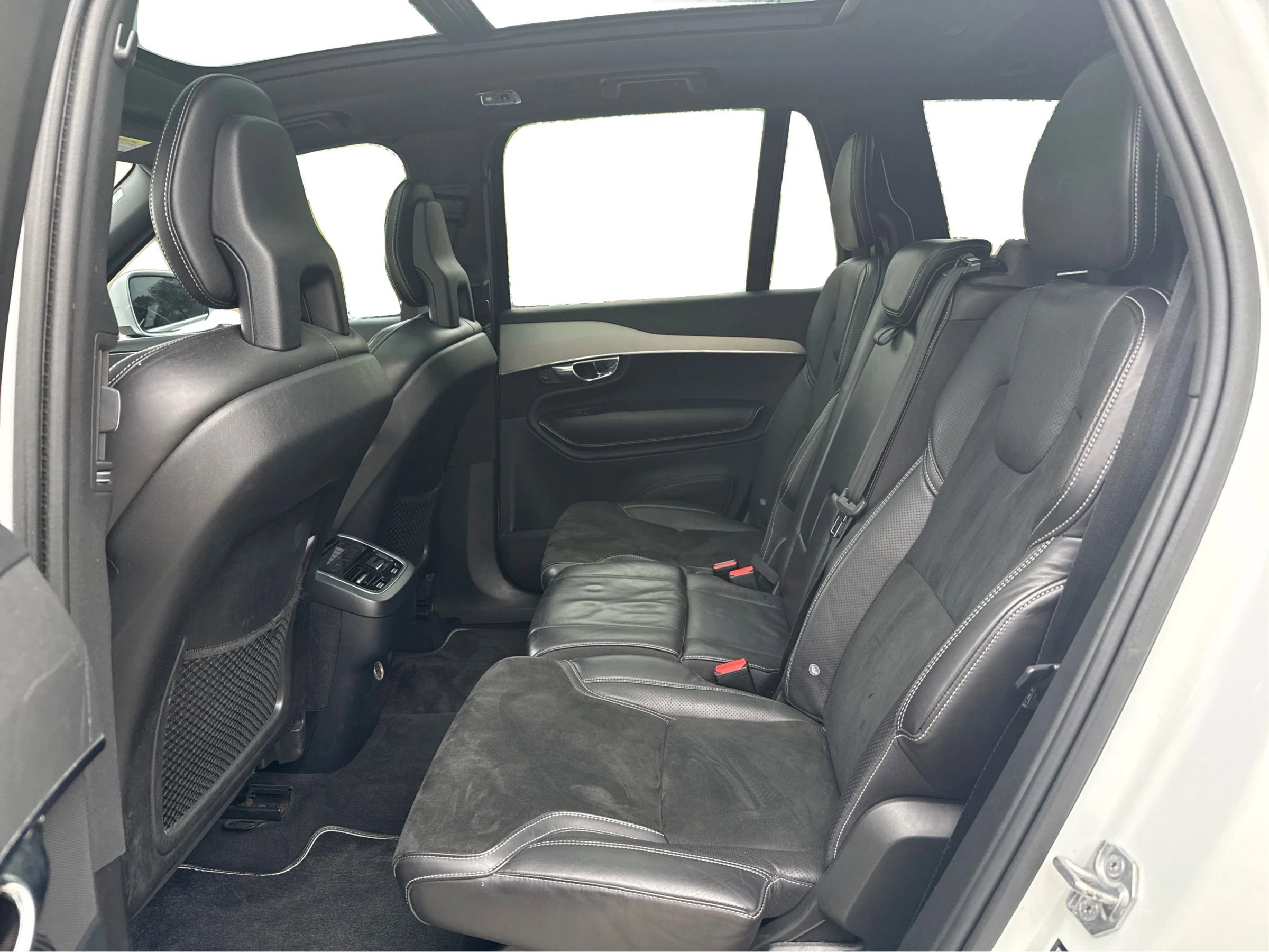 Used 2016 Volvo XC90 T6 R-Design AWD/4WD image 10