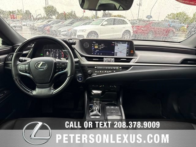 Used 2019 Lexus ES 300h w/ Premium Package FWD image 15