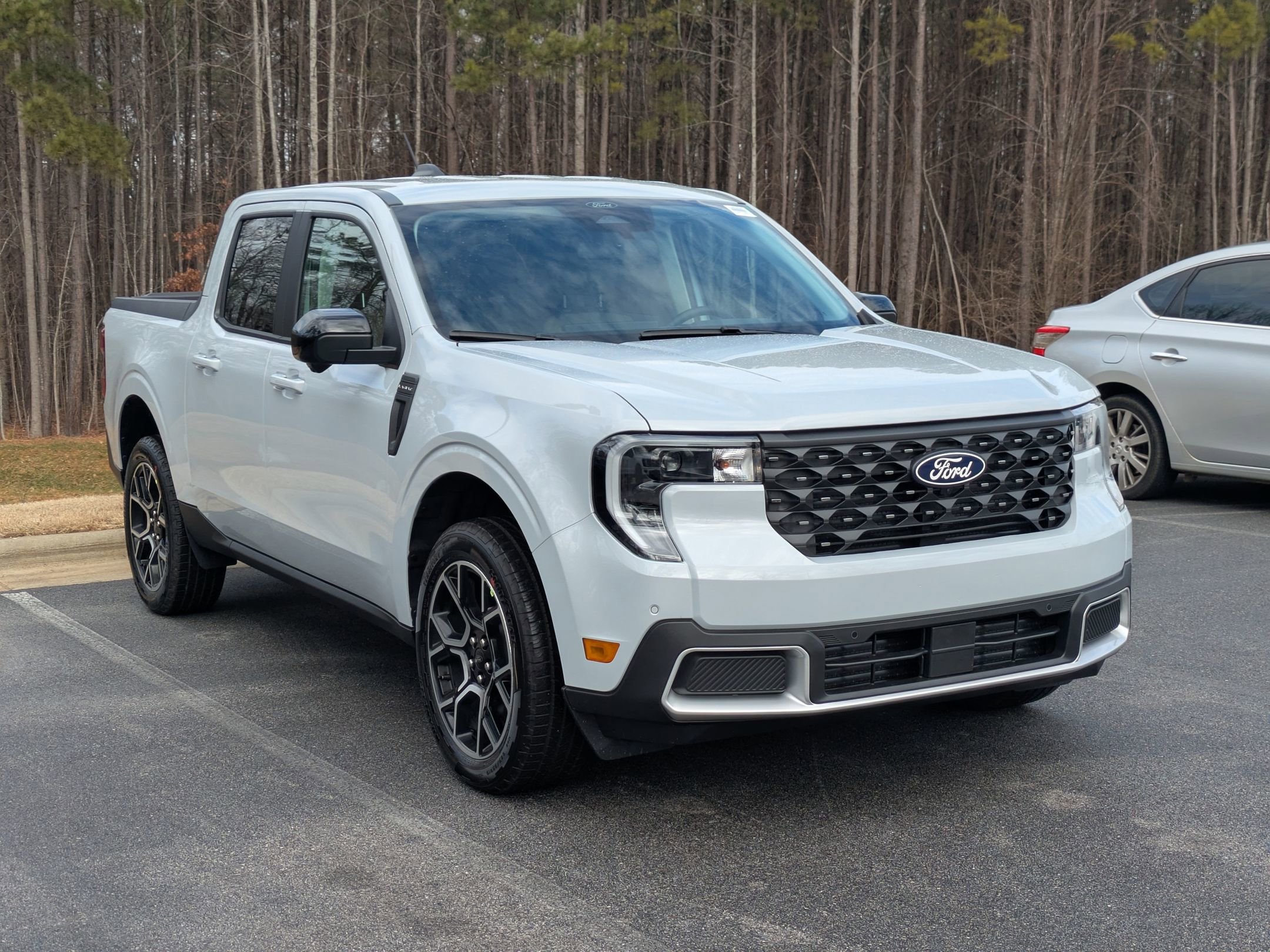 New 2026 Ford Maverick Lariat w/ 4K Tow Package image 2