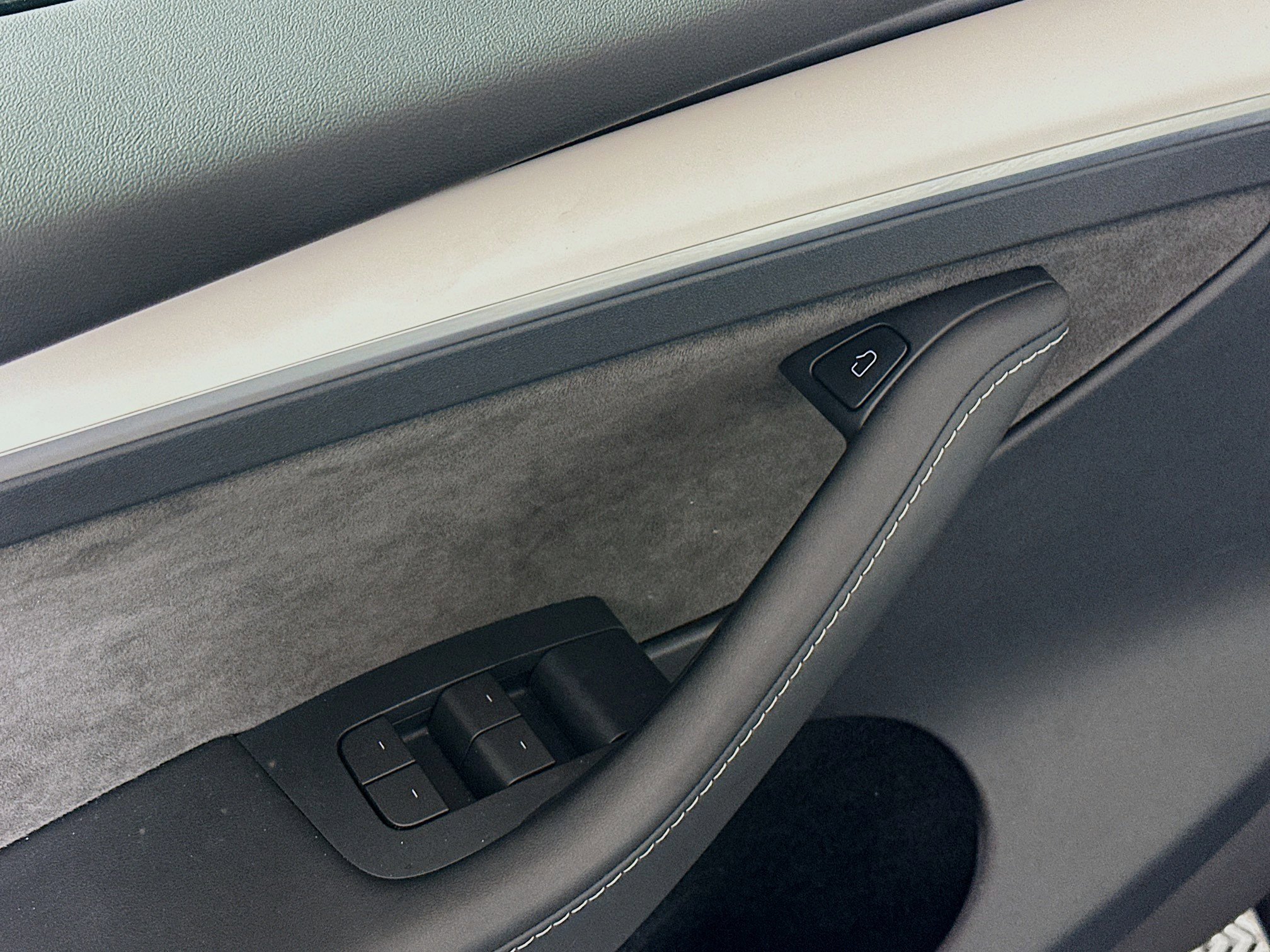 Used 2023 Tesla Model Y Performance image 15