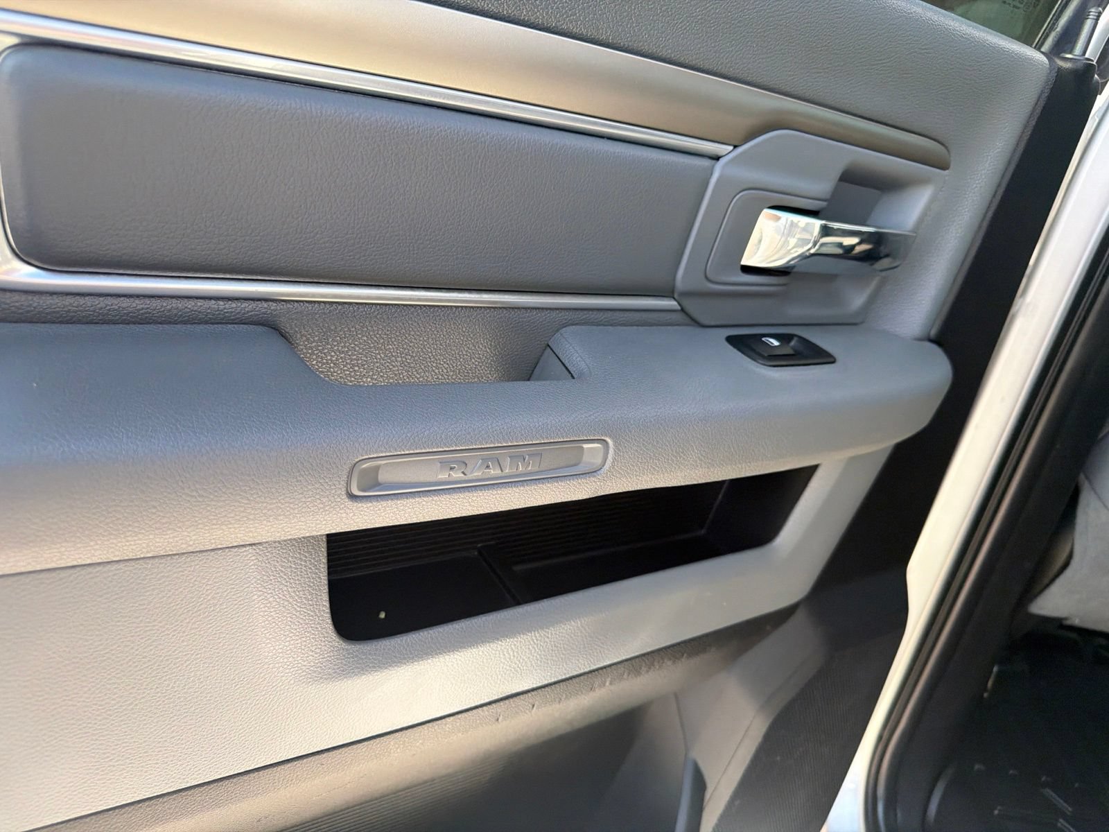 Used 2017 RAM 1500 Lone Star RWD image 11